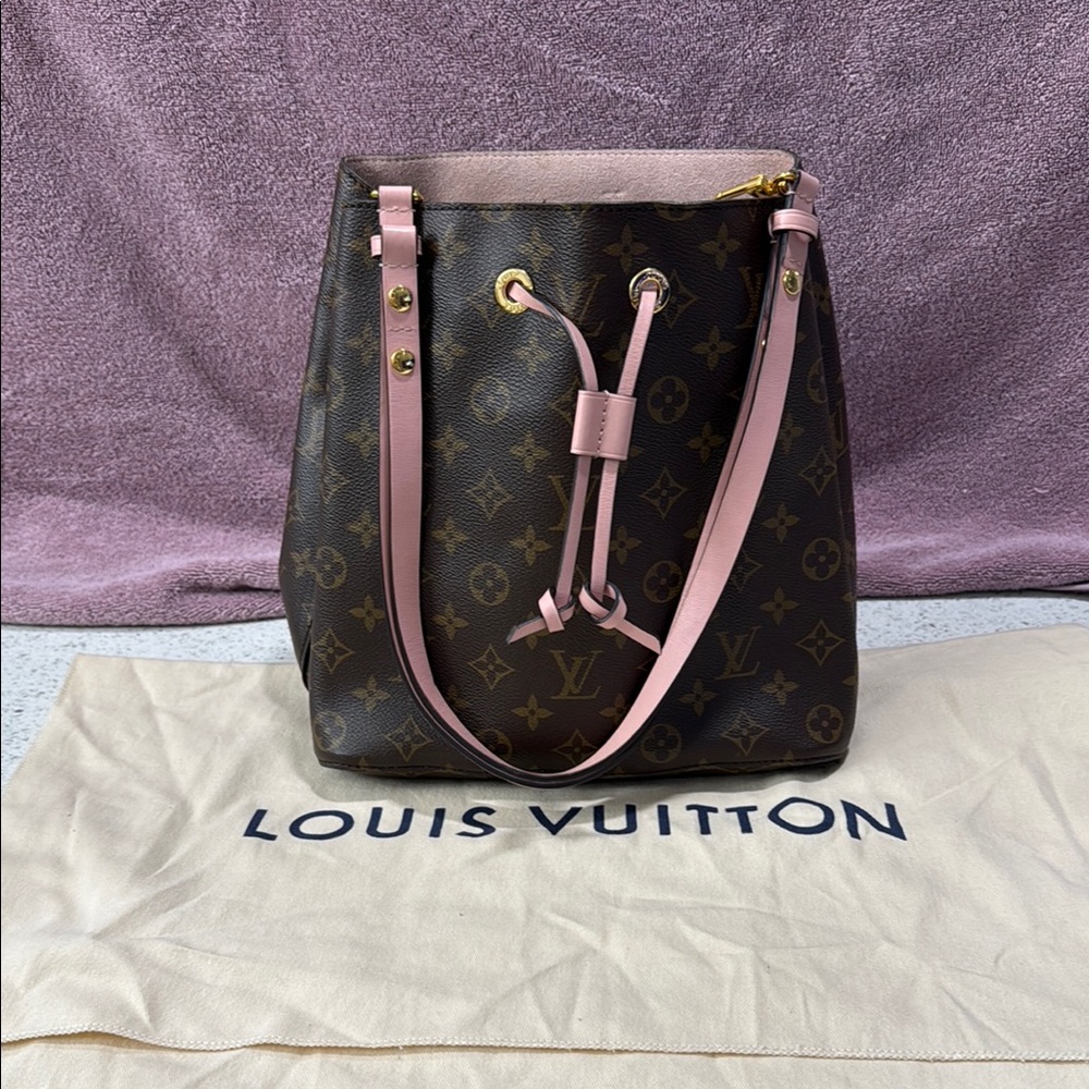 Louis Vuitton Pink and Brown Shoulder Bag with Monogram Canvas